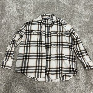 Old Navy - “The boyfriend shirt” - size small